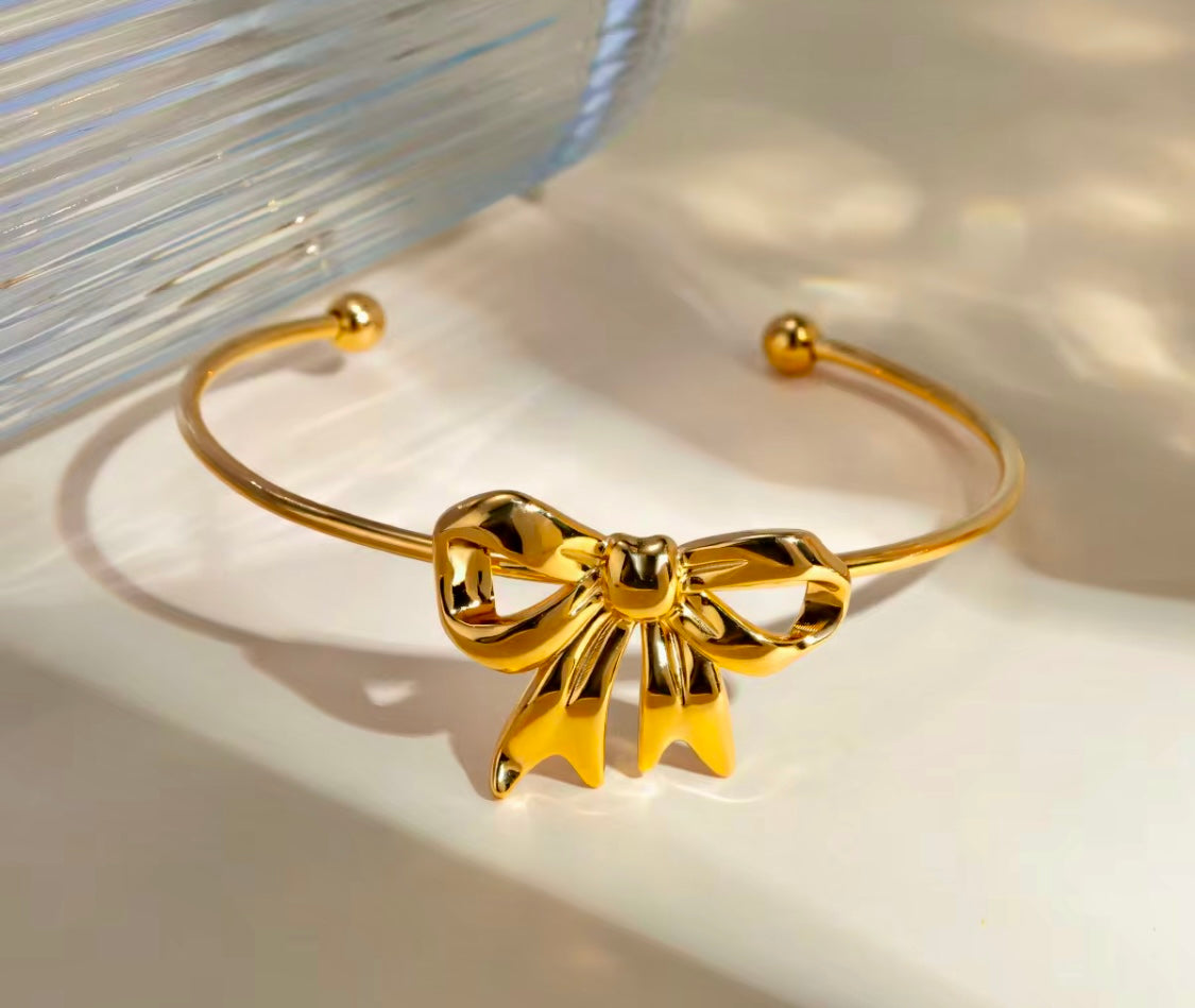 Bow Bangle Bracelet