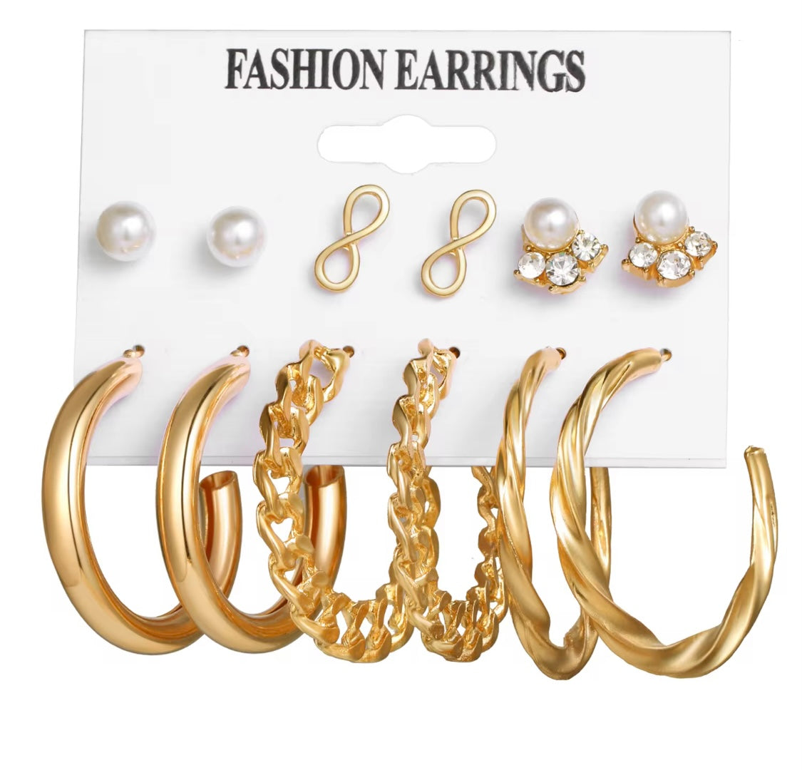 Gold High Fashion Earrings Set