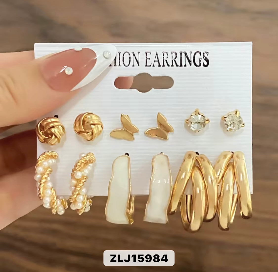 Gold High Fashion Earrings Set