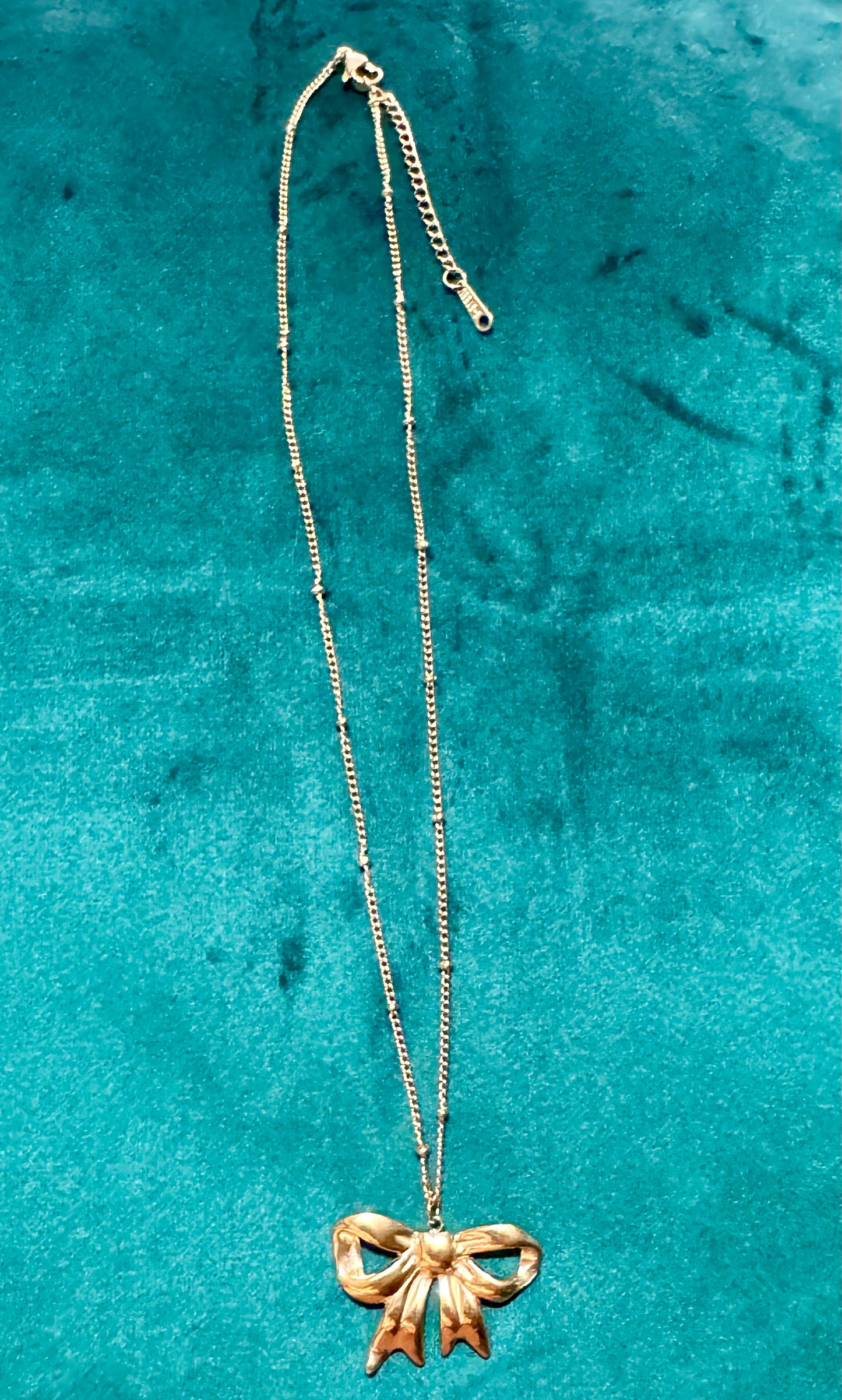 Bow Gold Necklace